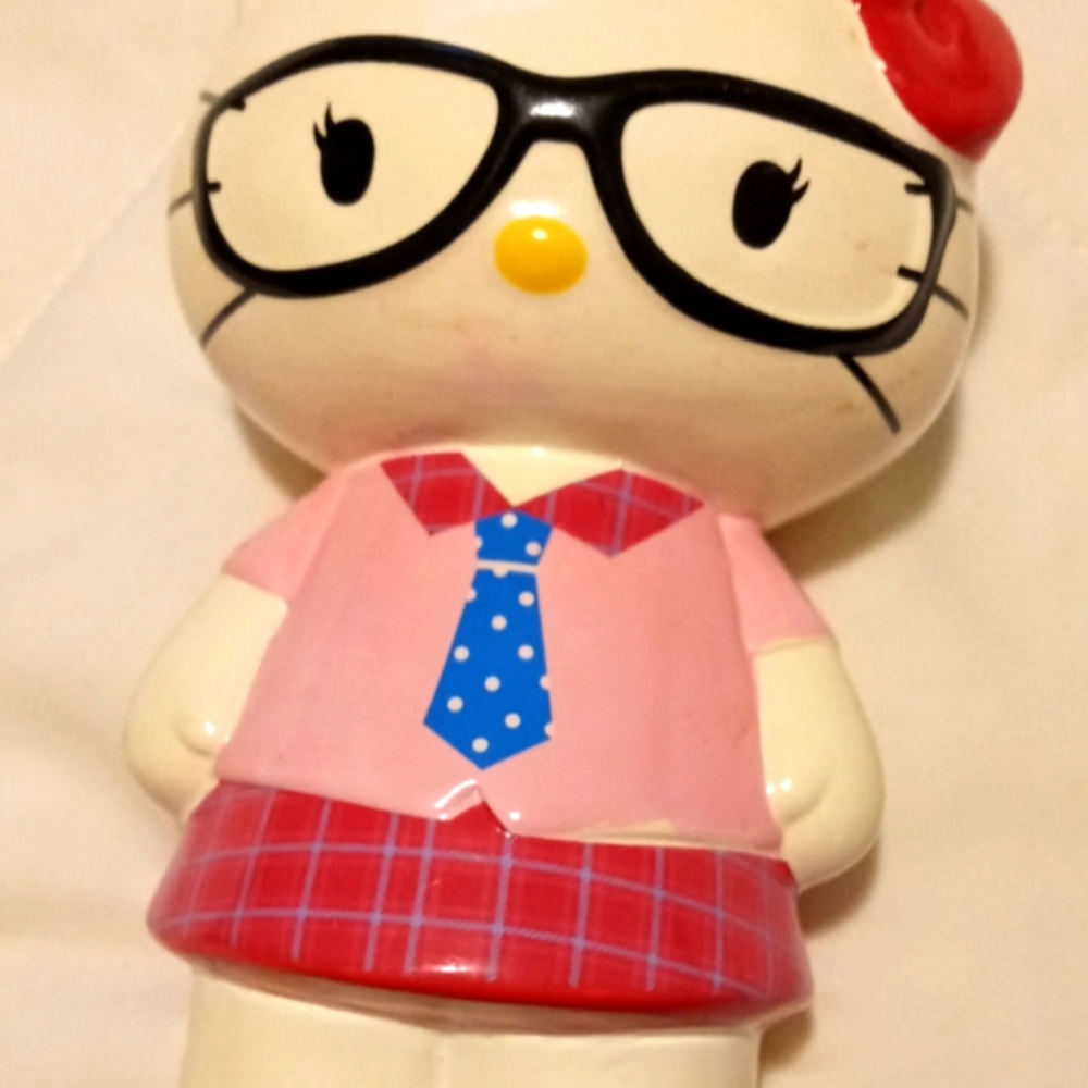 Hello Kitty piggy bank